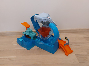 HOT WHEELS City Robo Shark Frenzy GJL12 (1 foto / 4)