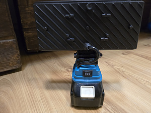 Новый Makita 18v LED рабочий свет. 2 режима + 2 USB (2 фото из 6)