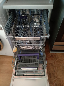 Посудомоечная машина BEKO DFS29030X (3 foto / 5)