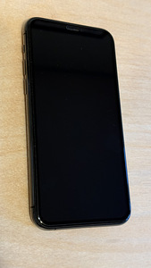 iPhone 11 Pro aku 99% (7 foto / 9)