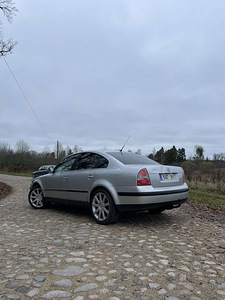 Vw passat 1,9 74kw 2005a (2 foto / 6)
