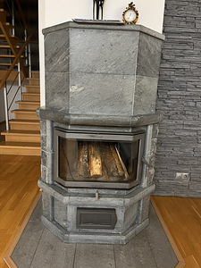 Nunnauuni soojustsalvestav voolukivist kamin-ahi (3 foto / 7)