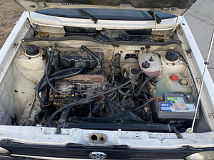 Volkswagen Caddy 1988 (2 foto / 5)