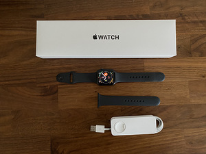 Apple Watch SE 44 mm GPS + LTE (3 foto / 6)