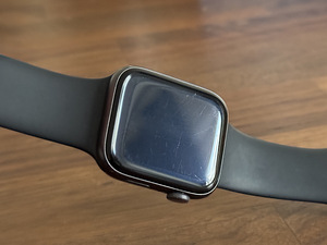 Apple Watch SE 44 mm GPS + LTE (6 foto / 6)