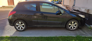 Auto Rent (2 foto / 3)