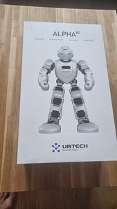 UBtech ALPHA 1E the humanoid intelligent Robot (40cm) (8 foto / 9)