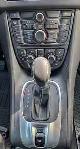 Opel Meriva 2016 автомат (7 фото из 15)