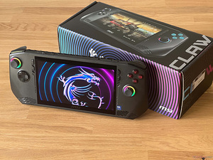 MSI Claw A1M, 7" FHD Core Ultra 7/16 GB/1 TB (1 foto / 5)