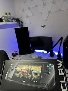 MSI Claw A1M, 7" FHD Core Ultra 7/16 GB/1 TB + Garantii (1 foto / 1)