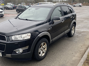 Продаю автомобиль (2 фото из 10)