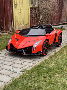 Laste elektriauto Lamborghini Veneno (4 foto / 10)