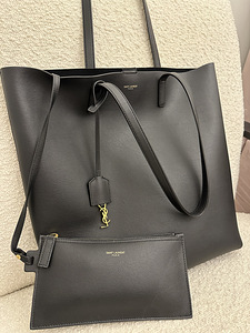 Saint Laurent (1 foto / 4)