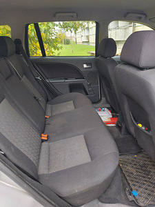 Ford Mondeo (7 foto / 7)