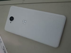 Microsoft Lumia 650 white (4 foto / 5)
