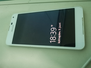 Microsoft Lumia 650 white (5 foto / 5)