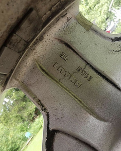 Volvo Aero II Monoblock by Intra 5x108 R17 ET40 (7 foto / 10)