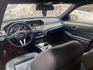 Mercedes-Benz E 220 2.1 R4 125kW FACELIFT (5 foto / 15)