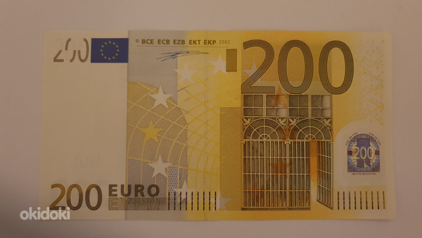 Банкнота 200 евро