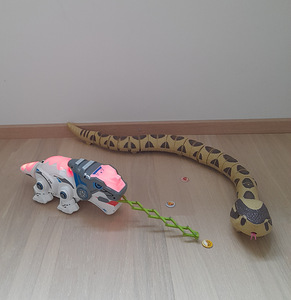 Интерактивная игрушка динозавр + большая змея