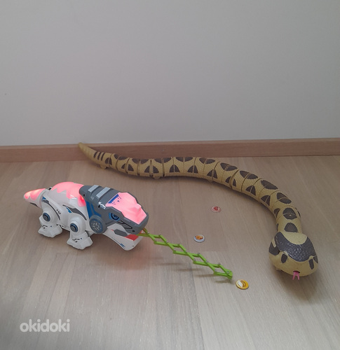 Интерактивная игрушка динозавр + большая змея (фото #1)