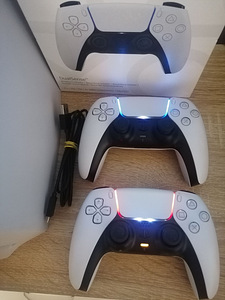 PlayStation 5 / PS 5 + 2 joysticki ja 2 mängu. (6 foto / 8)
