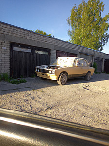 Lada 2105 BMW tehnikaga (4 foto / 5)