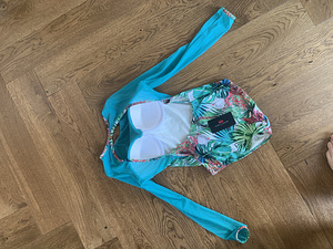 Marc &Andre trikoo/body 38c (2 foto / 2)