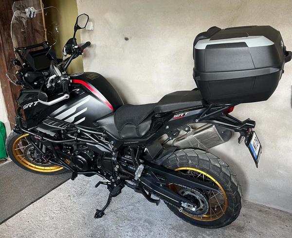 QJMOTOR srt800sx