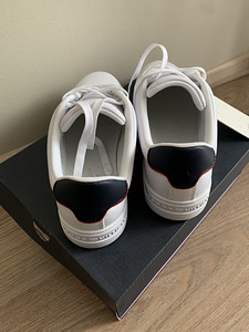 Vabaaja tossud Tommy Hilfiger (3 foto / 4)