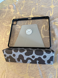 Чехол для iPad Air 13-inch (M2) (3 фото из 3)