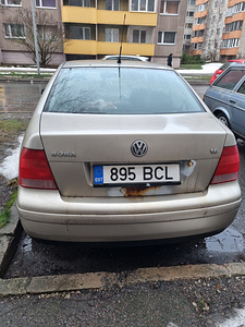 Volkswagen bora (5 foto / 5)