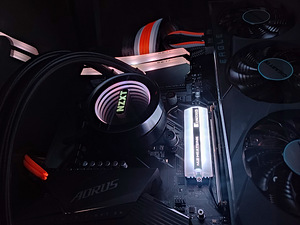 Püramiid PC RX 6700 XT,RYZEN 5 5600,16GB DDR4,1TB NVME,AIO (7 foto / 10)