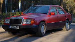 Мерседес-Бенц W124 2.5d (2 фото из 6)