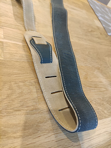 Fender Leather Road Worn Strap Must (7 foto / 8)