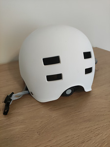 Bluegrass Superbold Helmet White Matte (Размер M) (4 фото из 9)