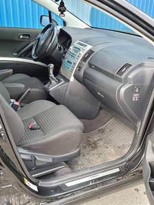 Toyota Corolla Verso 2.2 100 kw 2008 (6 foto / 7)