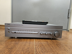 NAD C320BEE Stereo Integrated Amplifier (1 foto / 4)