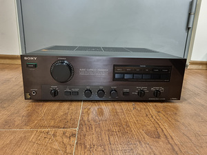 Sony TA-F555ES Integrated Stereo Amplifier