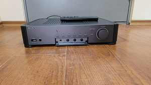 Sony TA-S7 Stereo Integrated Amplifier (2 foto / 4)