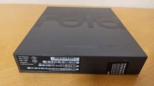 Samsung Galaxy Z Fold 4 512GB GreyGreen 7.6" 5G (3 foto / 3)