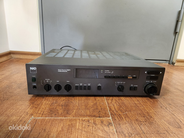 NAD 7240PE Receiver/Amplifier (foto #1)