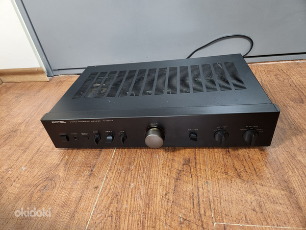 Rotel RA-930AX Stereo Integrated Amplifier. (foto #2)