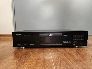 Philips DCC730 High End Digital Compact Cassette Recorder  (1 foto / 3)