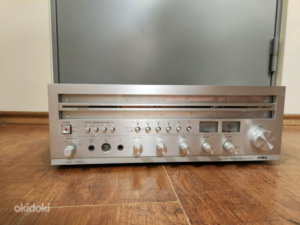 Aiwa AX-7550 AM/FM Stereo Receiver