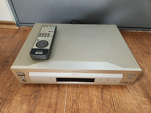 Sony DVP-S770 ES HiFi плеер (2 фото из 3)