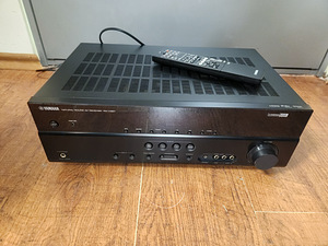 Yamaha RX-V367 Receiver (2 foto / 3)