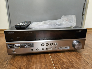 Yamaha RX-V381 5.2 4K, BT, USB  			