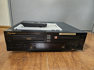 Pioneer PDR-W839 Compact Disc Changer / Recorder (1 foto / 3)
