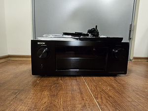 Denon AVR-X5200W 9.2 Integrated Network Receiver (1 foto / 5)
